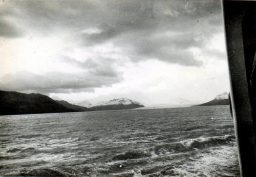 Fuld fart sydover til den brølende helvede sydpolarhavet (foto Hans)