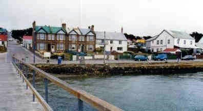 Ved havnen Port Stanly 2002 (lånt foto)